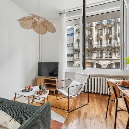 Bnbnova - Le Louvre & De Apartamento *