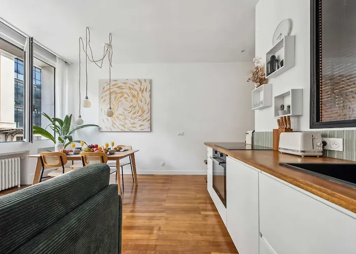 Bnbnova - Le Louvre & De