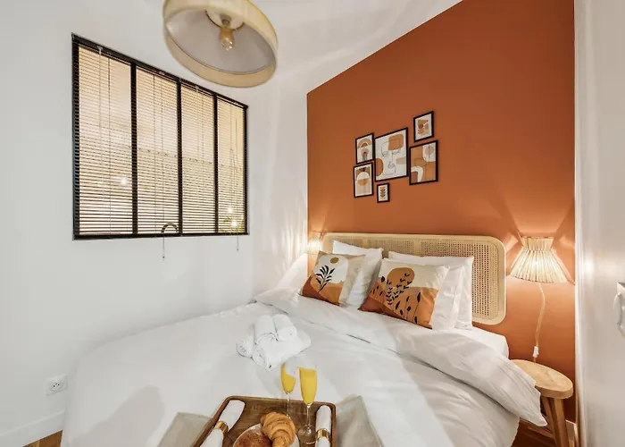 Апартаменты Bnbnova - Le Louvre & De